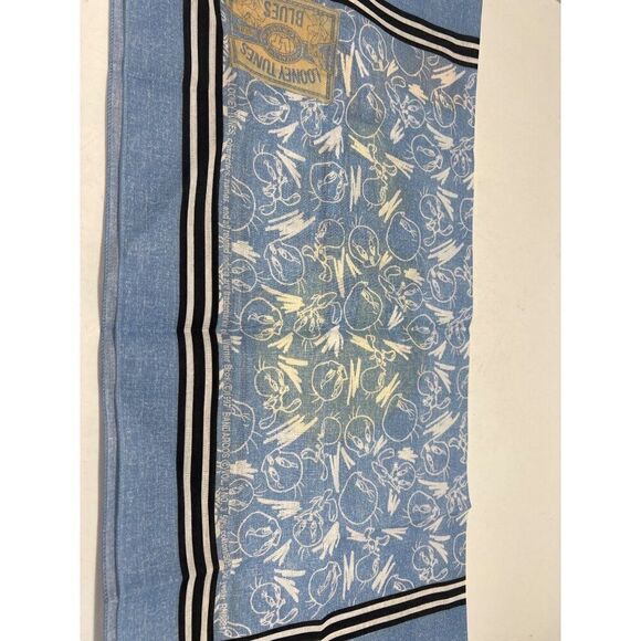 Vintage 1997 Warner Brothers Looney Tunes Tweety Bandana - Picture 4 of 4